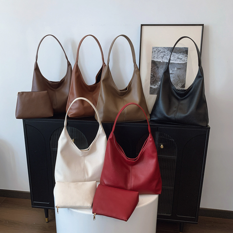 Cross-border high-end hand-held bucket bag, women's retro versatile and fashionable single-shoulder bag, casual large-capacity commuter tote bag Application Scenario