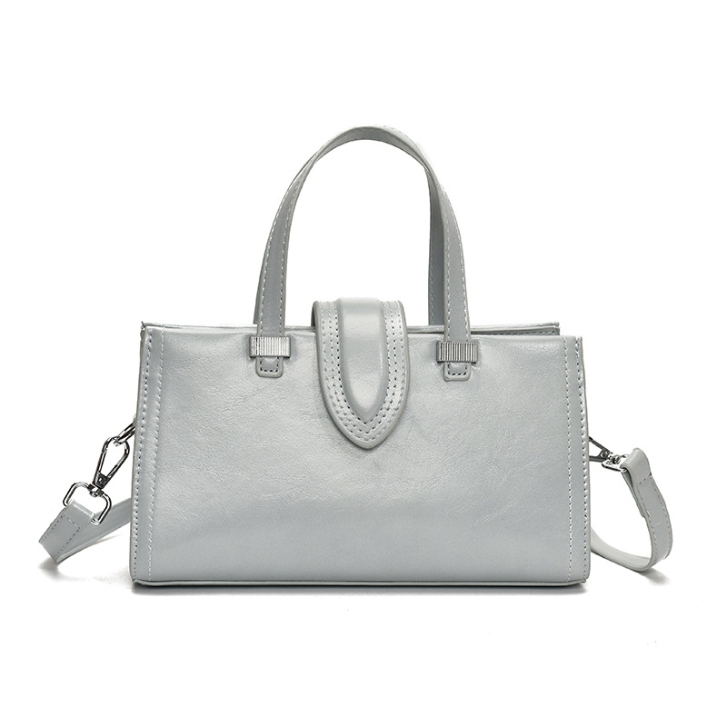 The 2025 new style of fashionable and high-end solid color handbag for women, Korean style, simple and versatile, commuting single-shoulder crossbody bag Item Picture