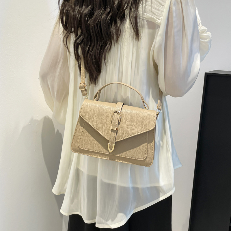 Retro 2025 new style, fashionable, casual, simple and casual, with belt decoration, single-shoulder, crossbody and hand-carry women's small square bag details Picture