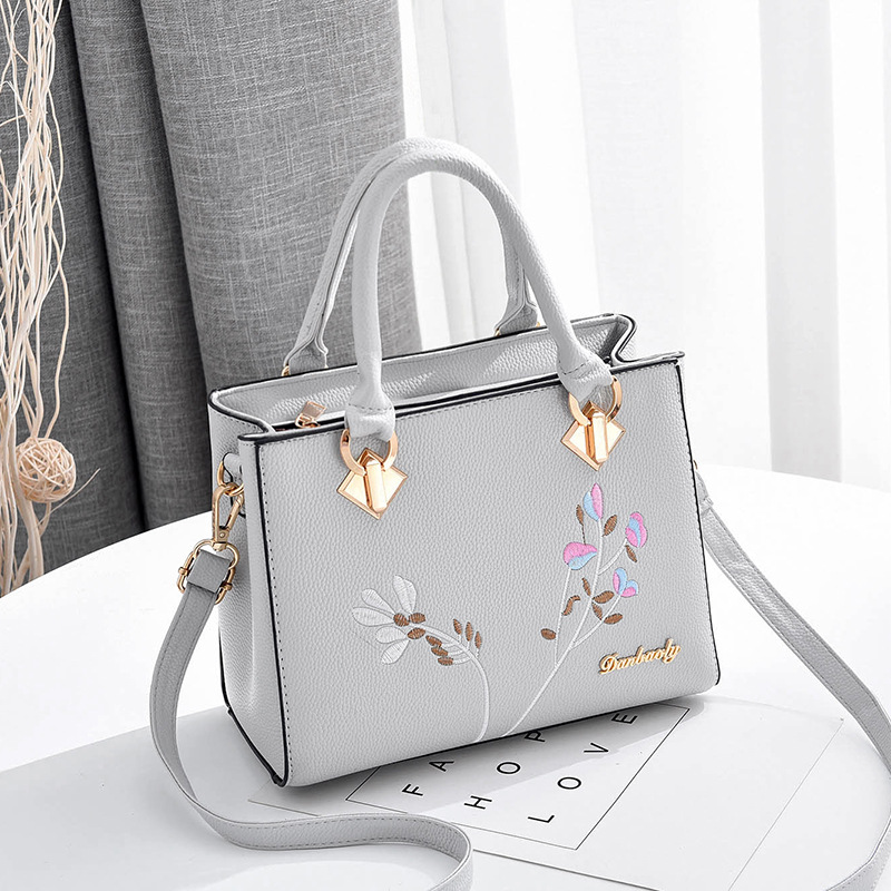 High-quality PU leather soft bag for middle-aged mothers, 2022 new style large-capacity handbag for women, embroidered single-shoulder bag Specification drawing