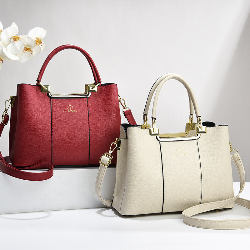 Wedding red bag 2024 New style fashionable hand-held large bag, Korean version large capacity single-shoulder crossbody bag, middle-aged mom bag details Picture