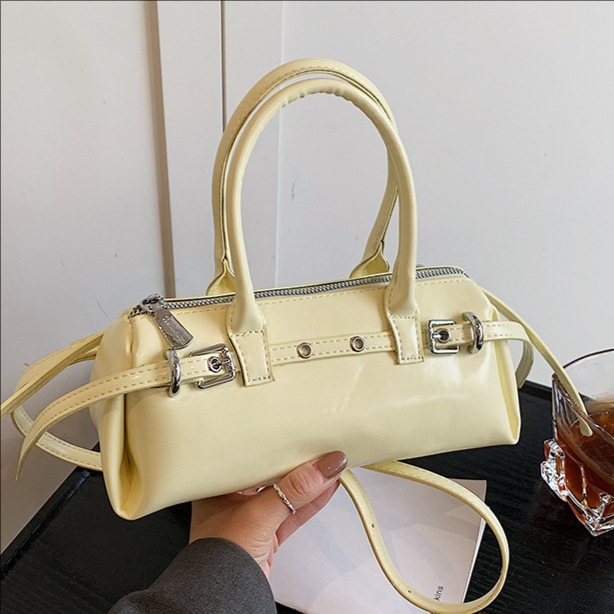 High-end commuting Boston handbag for women, new Spring/Summer 2025, versatile, fashionable and stylish single-shoulder crossbody bag full figure