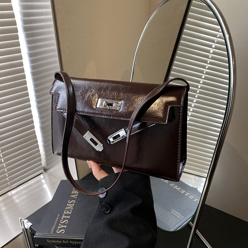 Simple and elegant underarm bag, retro Korean Kelly bag for women, 2025 new style, versatile single-shoulder crossbody bag for commuting details Picture