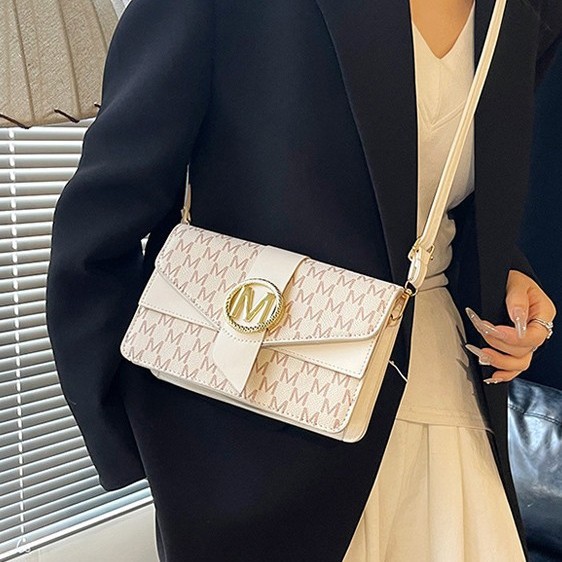 New single-shoulder crossbody bag for women, casual small square bag, double-shoulder strap crossbody bag, autumn Korean version simple and fashionable women's bag details Picture