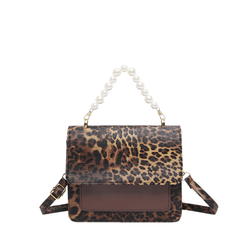 High-end and stylish small bag for women, 2024 new trendy pearl chain single-shoulder bag, versatile and stylish crossbody small square bag Item Picture