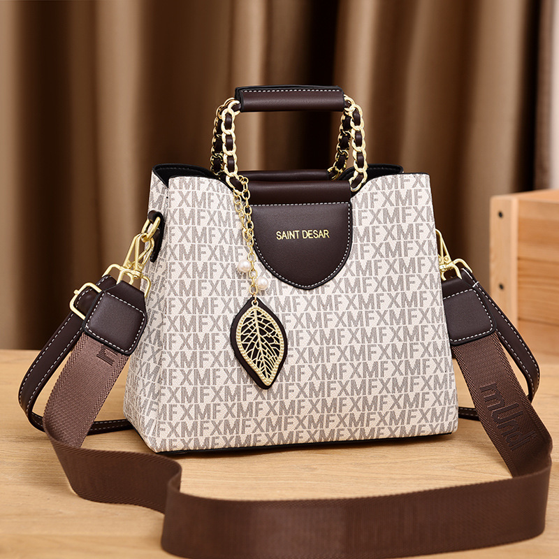 New cross-border trendy and high-end women's handbags, fashionable printed handbags, women's bags, crossbody bags, large-capacity bucket bags details Picture