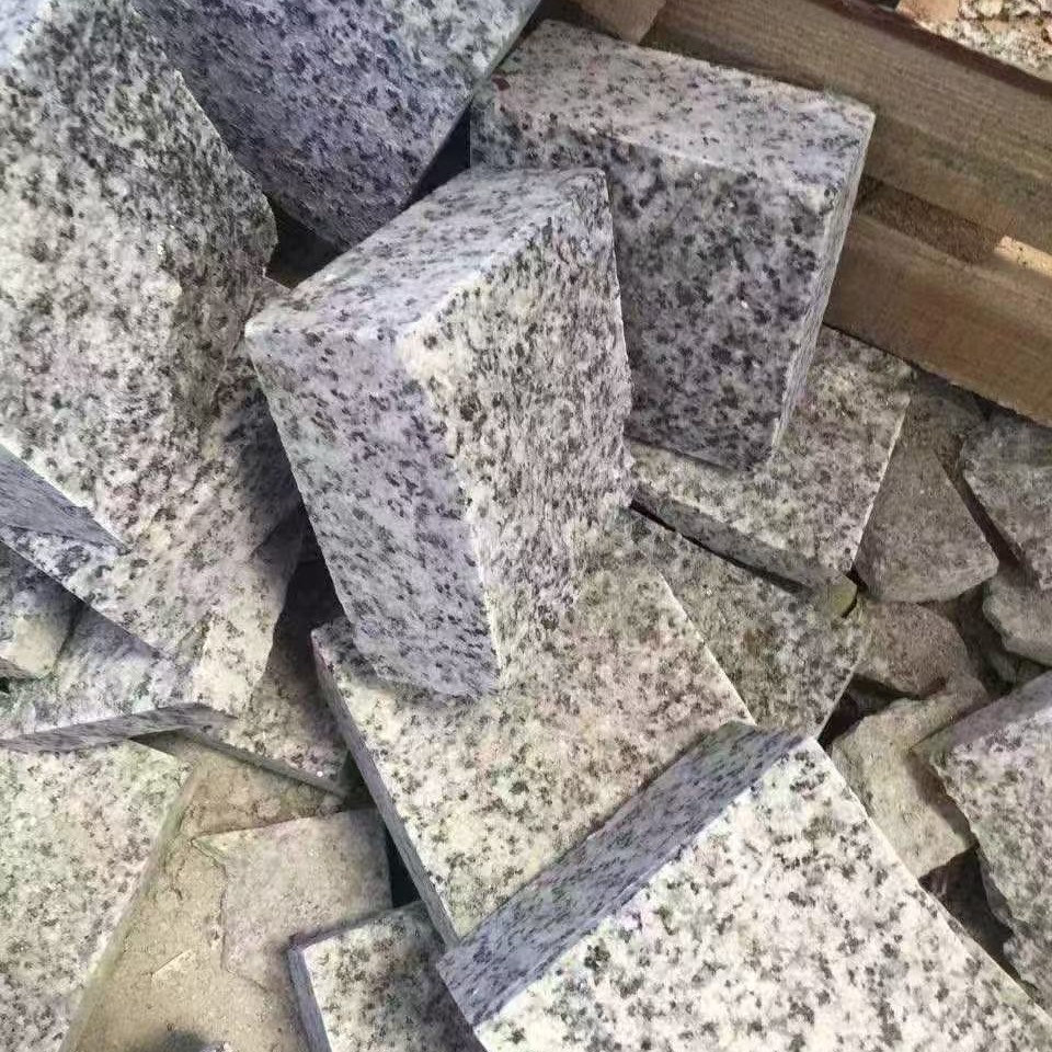 Natural mushroom stone, horseshoe stone, small block stone, concave-convex surface exterior wall brick, grey villa garden exterior wall stone, granite Application Scenario