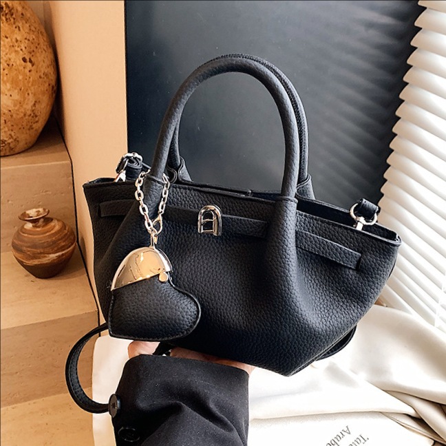 Cross-border retro pleated simple handbag for women, 2025 new Korean style casual commuting bag, fashionable crossbody tote bag full figure