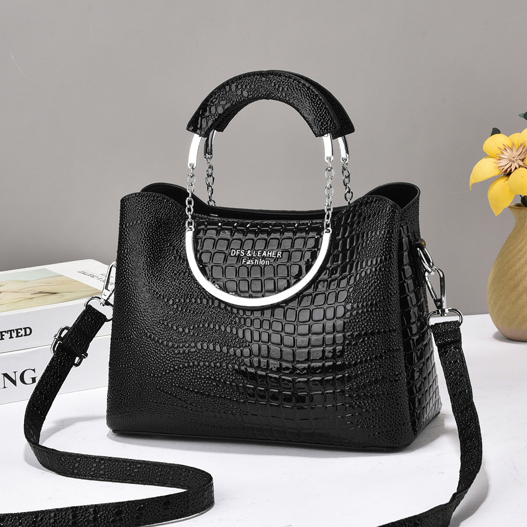 Bag Girl's 2023 Autumn/Winter new large-capacity embossed bucket bag, fashionable crossbody handbag, one-piece consignment Specification drawing
