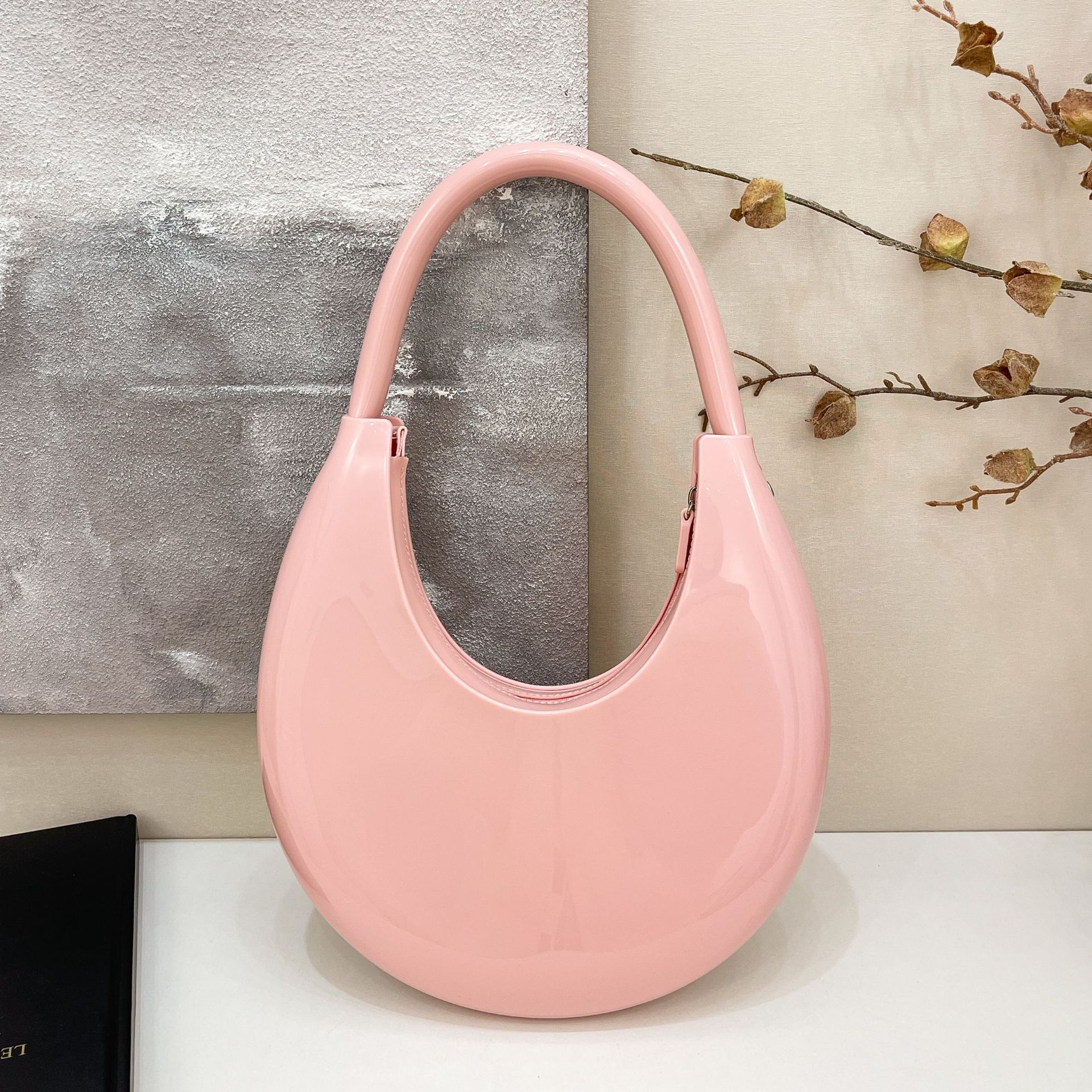 Cross-border fashion pleated bag for women 2025 Spring New Style, trendy retro casual cloud bag, simple crossbody handbag full figure