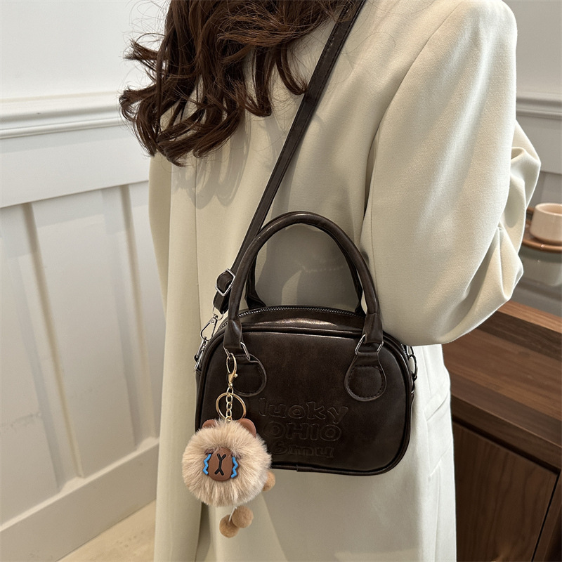Casual retro solid color 2025 pendant, stylish and large-capacity new Korean-style fashionable and high-quality single-shoulder crossbody handbag Specification drawing