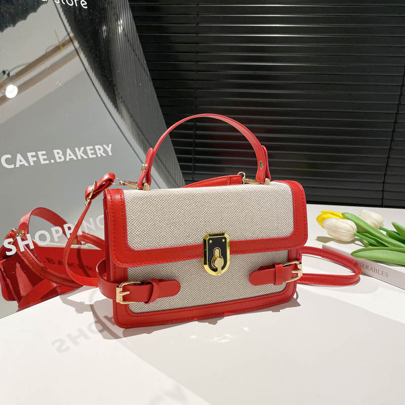 This year, the 2025 new summer women's small square bag is in vogue with its trendy color-blocking and stylish ins hand-held shoulder crossbody style full figure