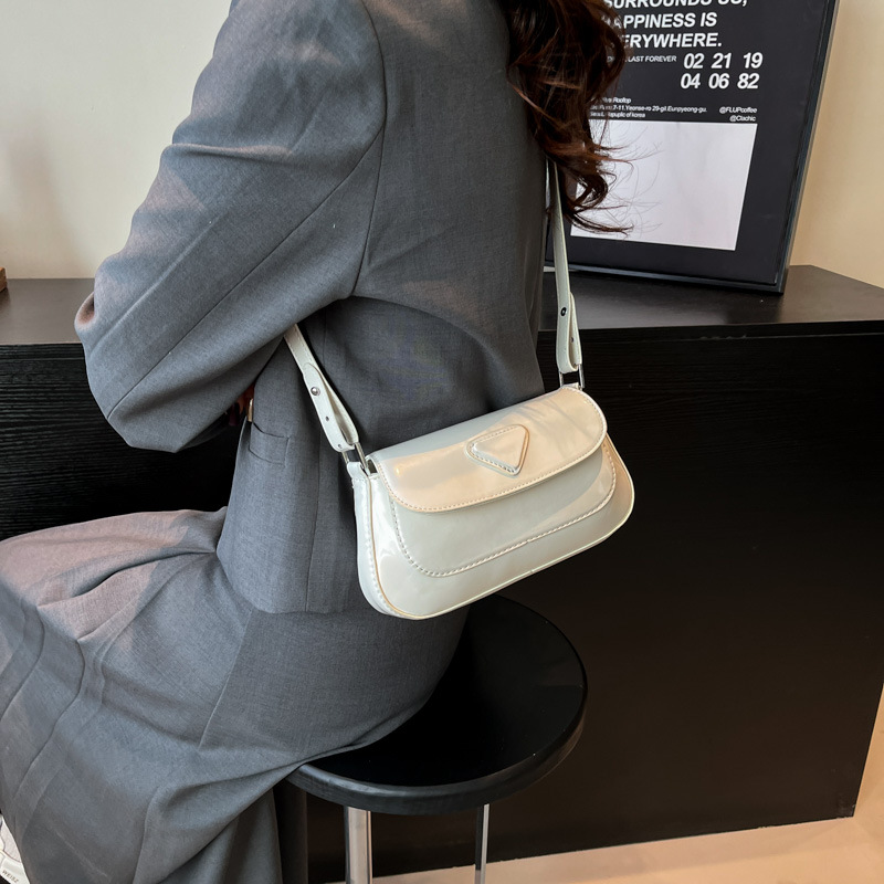 Cross-border bag, niche, high-end quality, underarm bag, versatile for women, Spring/Summer 2025 new fashionable crossbody single-shoulder bag Specification drawing