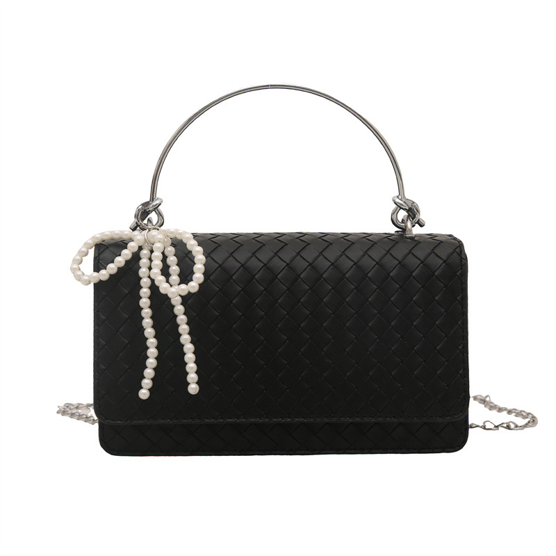 2025 Solid color simple woven casual texture, stylish and practical metal hand-held shoulder and underarm bag for women Item Picture
