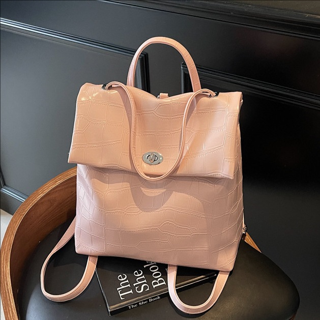A retro solid color simple handbag for women, a new summer 2025 casual and versatile single-shoulder bag, a high-end commuting backpack full figure