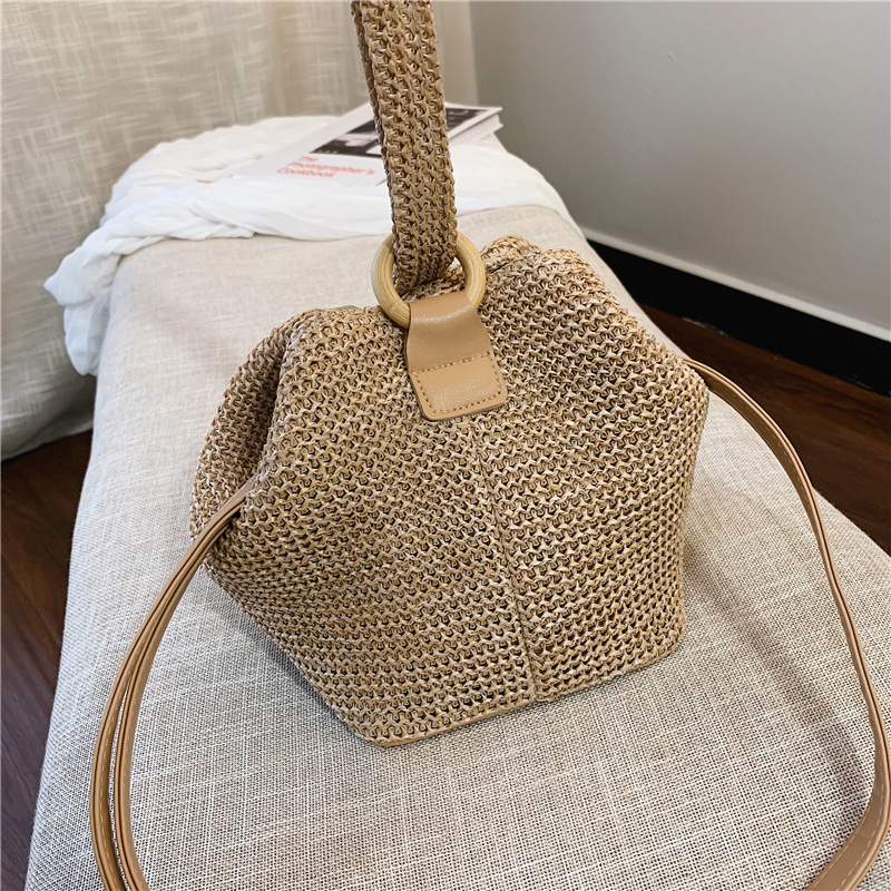 2019 straw woven handbags, European and American style women's casual beach bags, handcrafted ethnic style woven bags details Picture