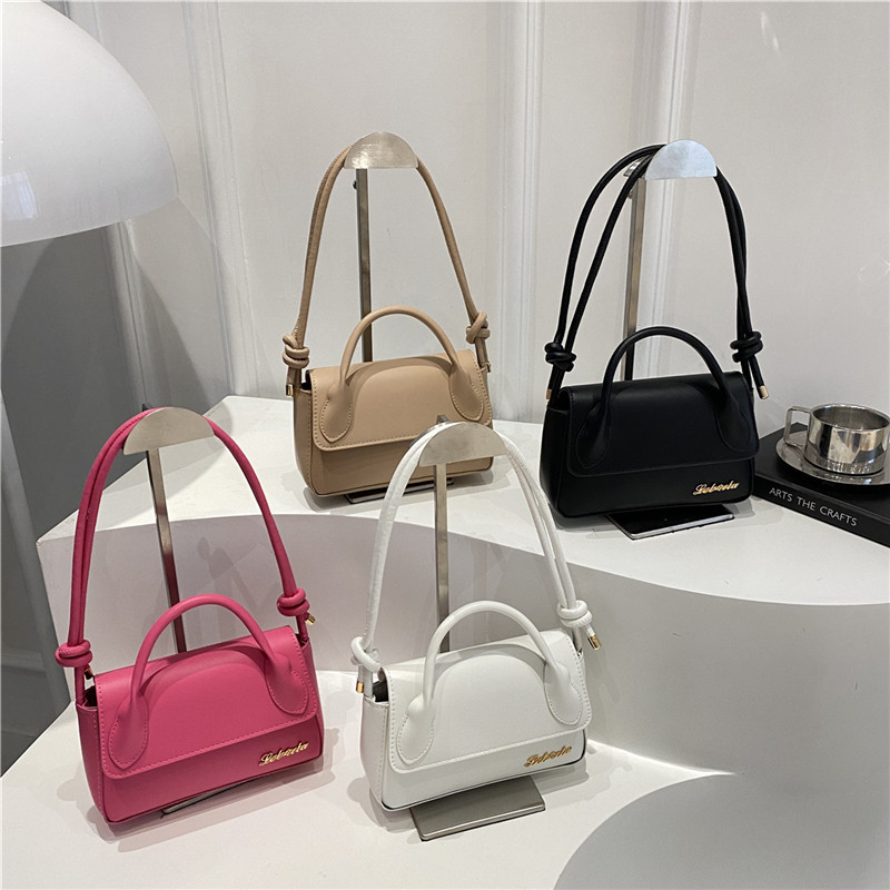 2025 Summer New handbag: Fashionable candy-colored women's small square bag, crossbody women's bag, mobile phone bag Application Scenario