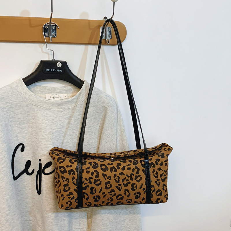 Retro niche leopard print single-shoulder underarm bag for women, 2024 new style, high-end, versatile and fashionable commuter baguette bag Specification drawing