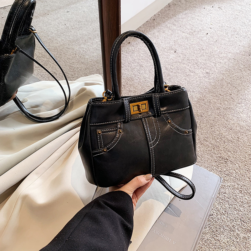 Korean retro handbag, high-end and simple commuting single-shoulder bag, new 2025 women's niche design crossbody bag details Picture