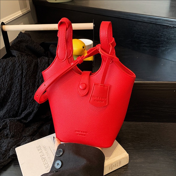 Korean fashion trend bucket bag for women 2025 new style simple and versatile single-shoulder bag, high-end quality commuting crossbody bag full figure