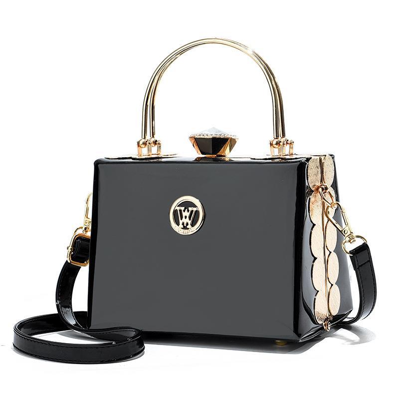 2022 new style of shiny leather women's bag, European and American patent leather bag, single-shoulder hand-carry crossbody bag, fashionable evening bag, export consignment Item Picture