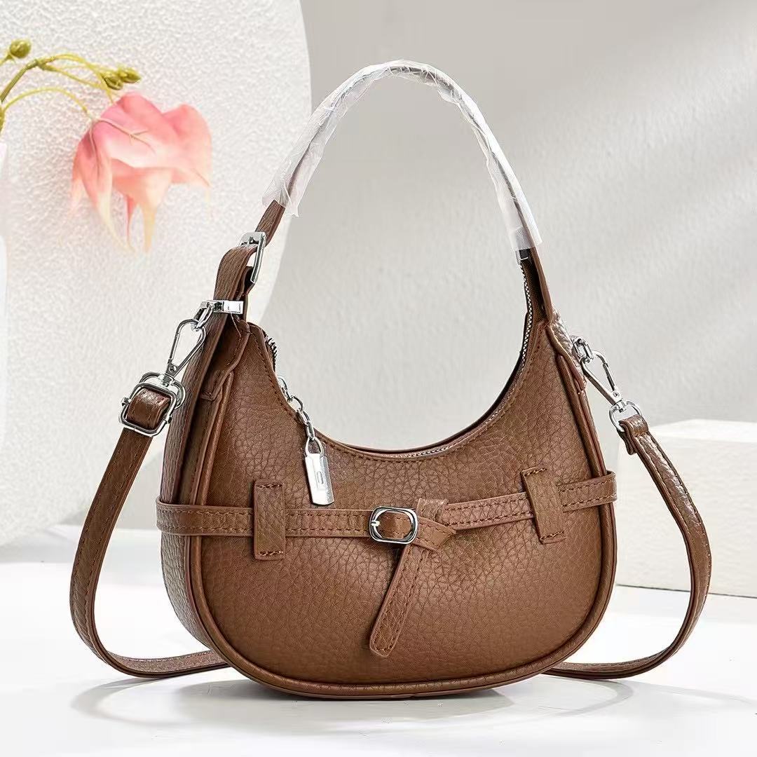 A trendy and stylish single-shoulder underarm bag for women, new Spring/Summer 2025 style, a small commuting bag for going out to work details Picture
