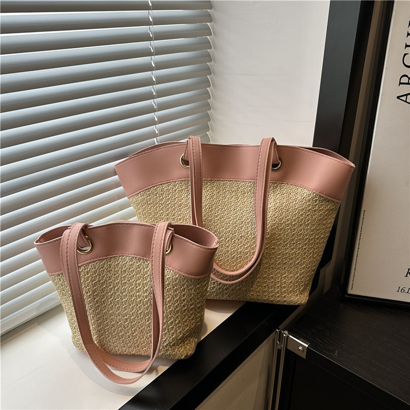 Hand-woven women's 2025 new style straw woven bag, summer beach vacation single-shoulder bag, commuter tote bag full figure