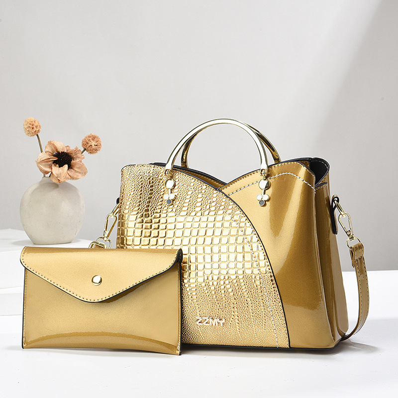 A trendy women's bag from the Ladies' bag factory, a high-end set bag, a single-shoulder bag, a crossbody bag, and a fashionable handbag for women Application Scenario