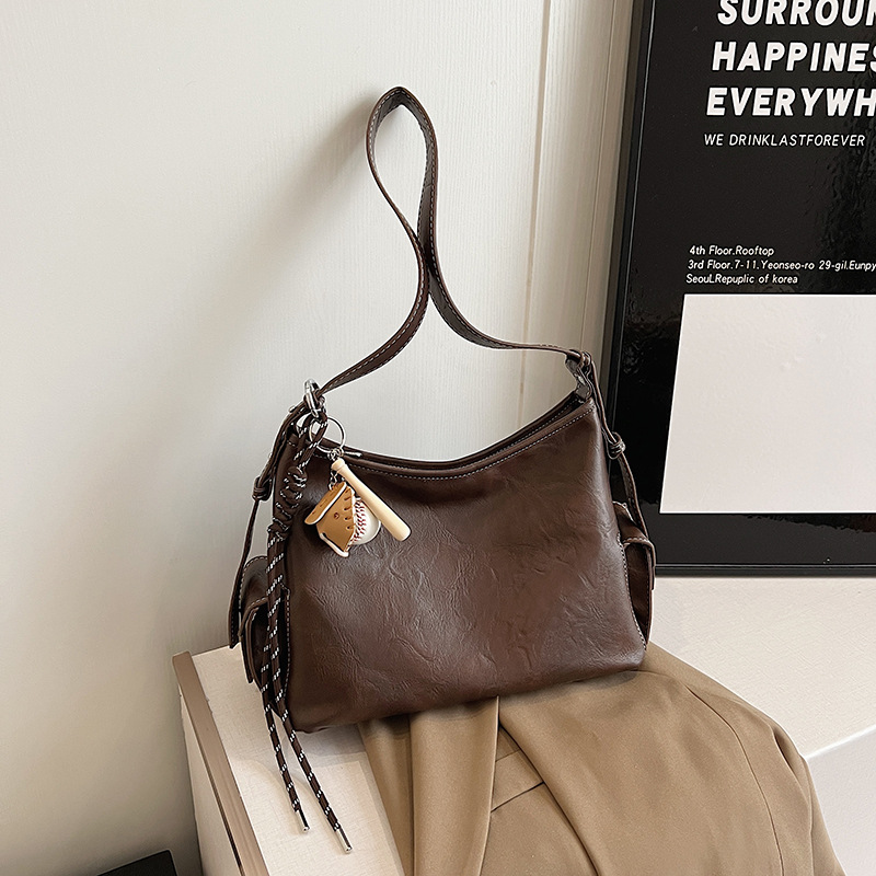 Korean chic large-capacity tote bag 2024 new style high-end texture retro underarm bag, versatile crossbody bag for commuting details Picture