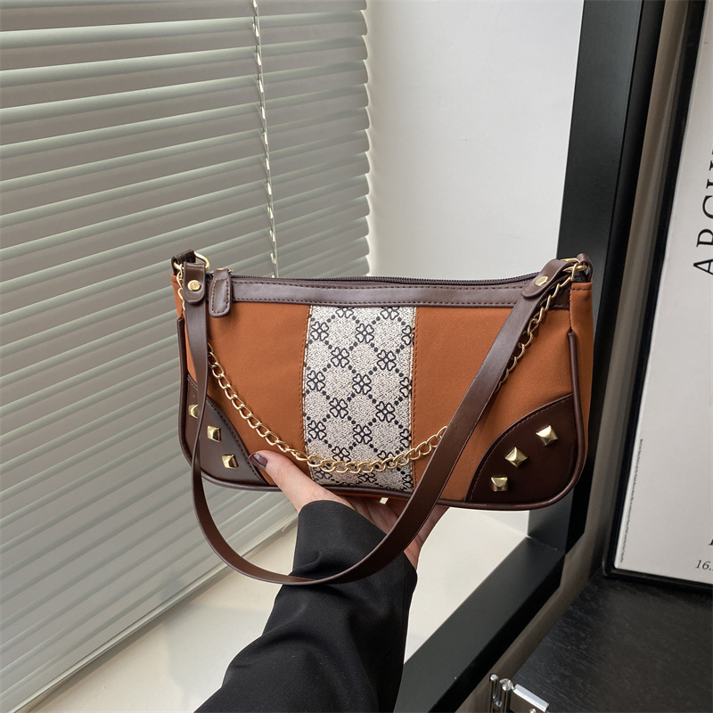 Casual solid color patchwork, gentle and fashionable texture, 2025 summer new chain single-shoulder crossbody hand-carry small square bag full figure