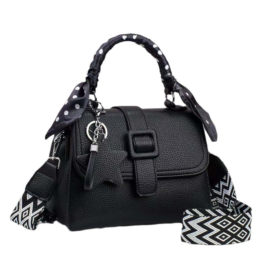 "Crossover bag for Women 2024 New trendy single-shoulder crossbody handbag, summer versatile, lightweight and small square bag. Item Picture