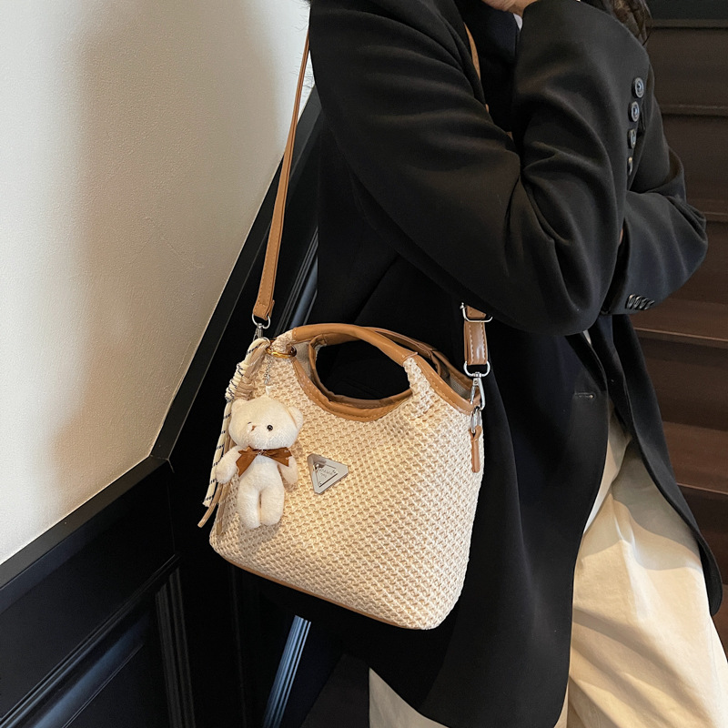 Summer's new large-capacity commuter tote bag for women, a versatile casual straw-woven bag, trendy and stylish crossbody bag Specification drawing