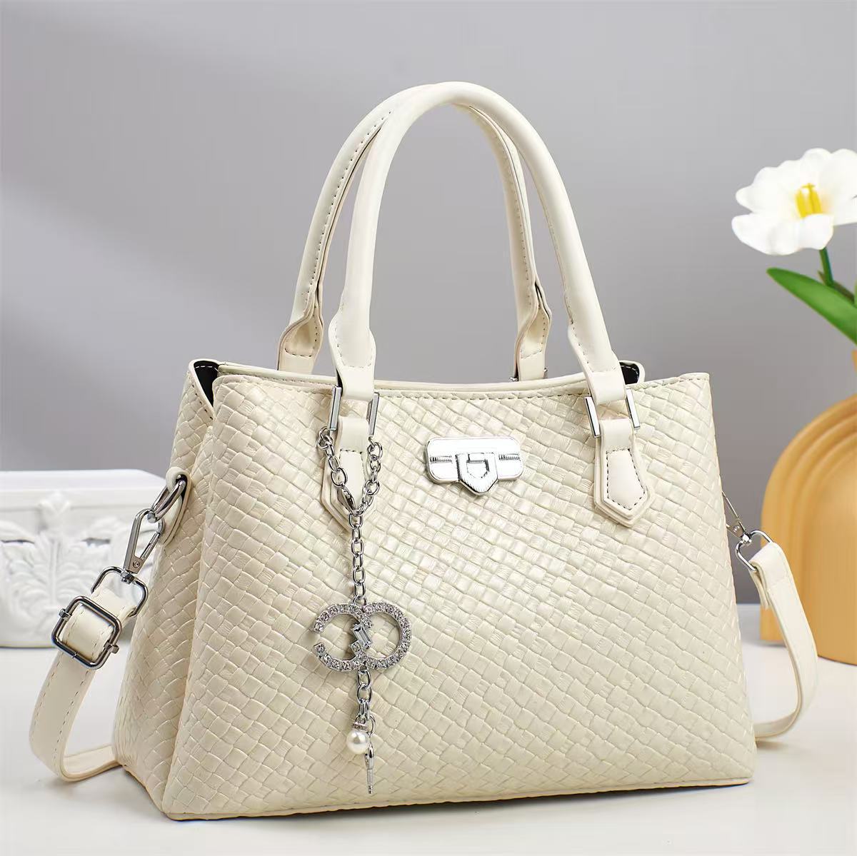 New woven fabric women's bag 2025, large capacity crossbody handbag, mom's bag, Valentine's Day gift full figure