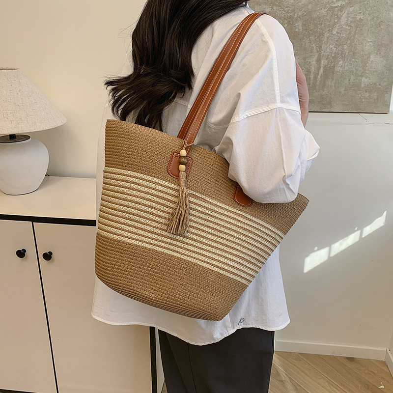 Summer trend hand-held straw woven bag, women's large-capacity woven single-shoulder tote bag, seaside vacation woven vegetable basket bag Specification drawing
