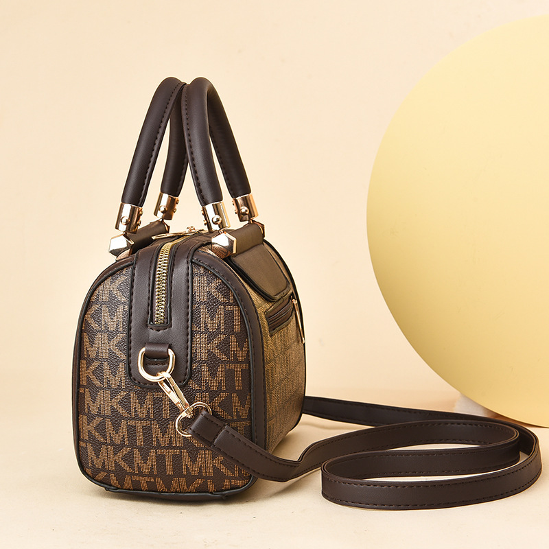 Printed women's bag 2023 new style handbag, large-capacity Boston women's bag, fashionable single-shoulder crossbody pillow bag wholesale details Picture
