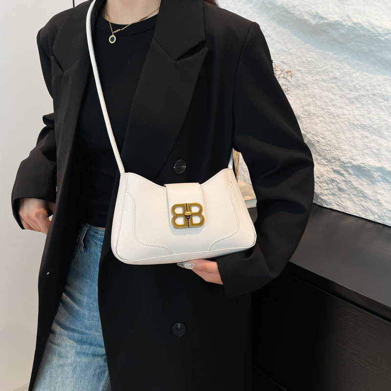 Cross-border trendy women's bag 2024 Autumn new style: Fashionable and simple underarm bag, stylish and versatile single-shoulder crossbody bag details Picture