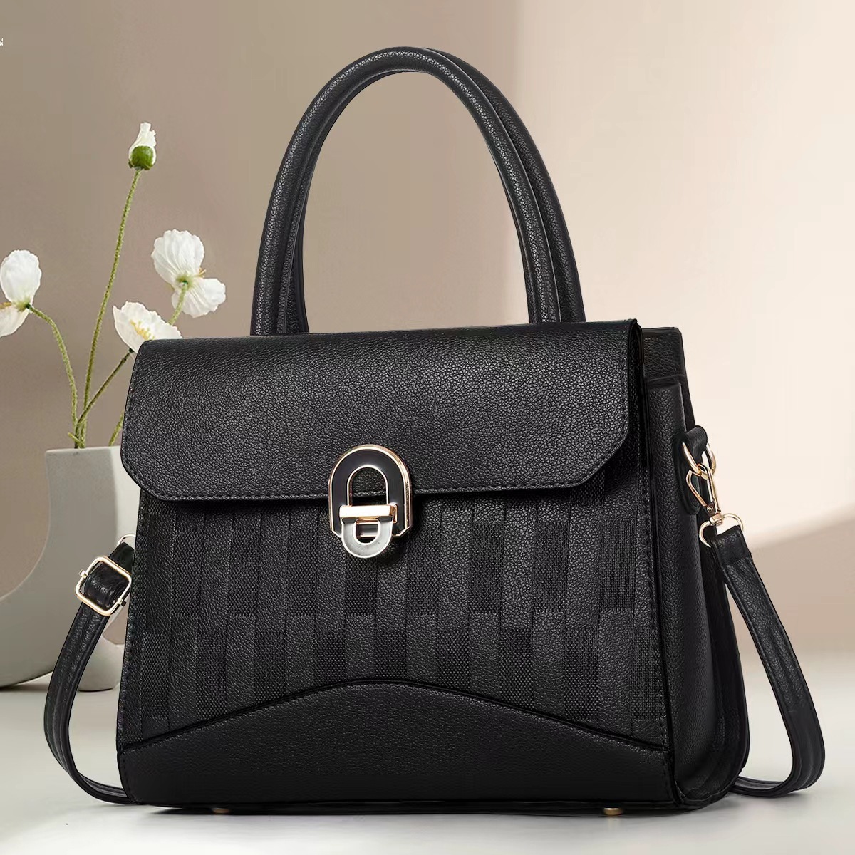 New cross-border multi-layer high-appearancelevel lightweight crossbody bag, checkered patchwork handbag, large-capacity patchwork women's bag trend full figure