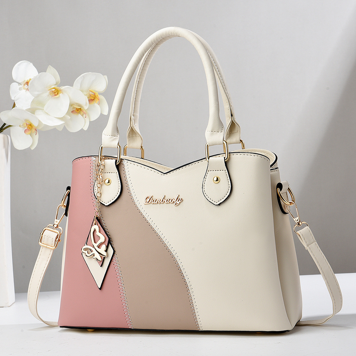 The new 2024 spring collection from the manufacturer is a must-have for foreign trade women, featuring a versatile crossbody bag and a fashionable large handbag for women full figure