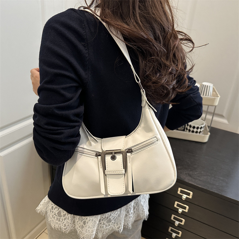 Fashionable, simple and casual underarm bag for women, Spring 2025 new retro commuter crossbody bag, versatile single-shoulder bag details Picture
