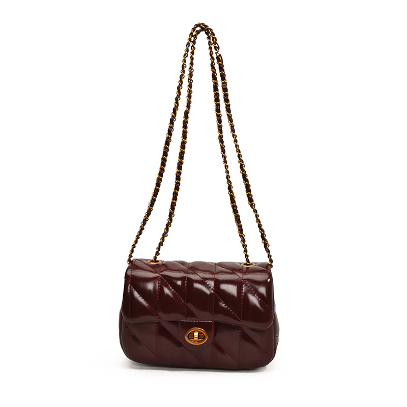 Diamond-shaped chain bag for women's fashion 2024 new niche design, single-shoulder crossbody bag, high-end casual small square bag Item Picture