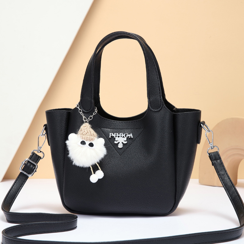 New fashionable, casual and versatile women's bag, new exquisite women's commuting single-shoulder bag, large capacity and simple handbag full figure