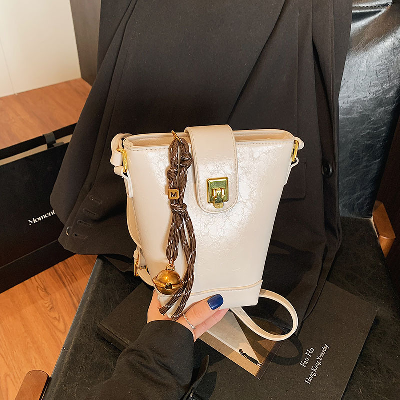 A niche design, fashionable and high-end bucket bag, 2025 new style, simple and versatile single-shoulder bag, casual crossbody bag Specification drawing