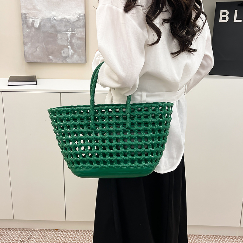 The 2025 new macaron jelly bag is a fashionable and versatile women's woven vegetable basket bag with a large capacity and hollowed-out design Specification drawing