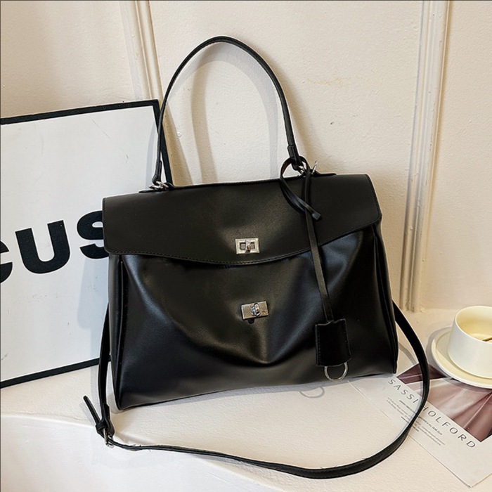High-end commuter large-capacity tote bag for women 2025 new style fashionable single-shoulder bag, trendy solid color versatile crossbody bag full figure