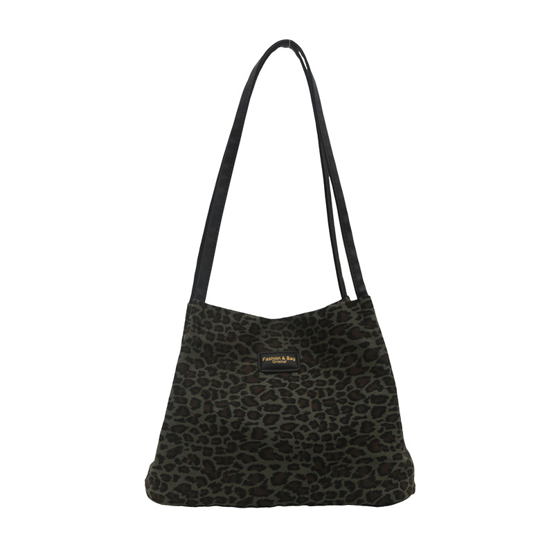 Korean version large-capacity tote bag for women, 2024 new large bag, fashionable leopard print, commuting style, single-shoulder armpit large bag Item Picture