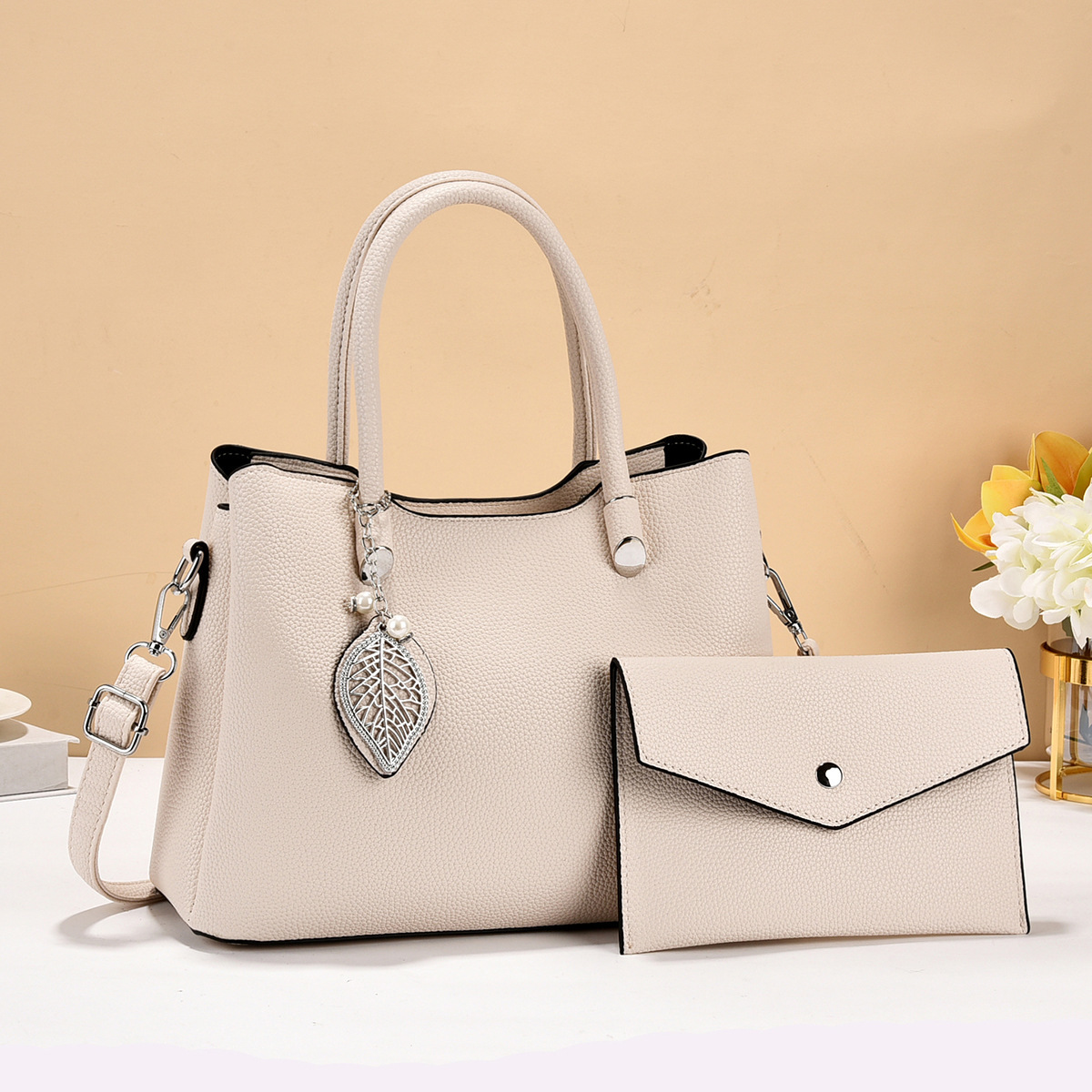 Mother and Child Bag, Women's Bag 2024 New crossbody bag, autumn and winter large-capacity, fashionable, trendy and high-end single-shoulder handbag details Picture