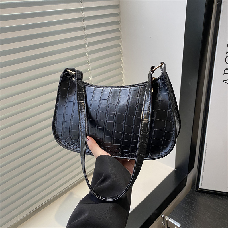 Trendy Women's Bag 2025 Spring Fresh and fashionable Shiny stone pattern small square bag Casual and stylish underarm single-shoulder bag full figure