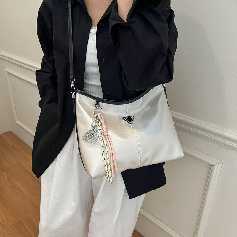 Cross-border casual large-capacity bag for women, 2025 new style versatile and fashionable crossbody bag, high-end commuter tote bag details Picture