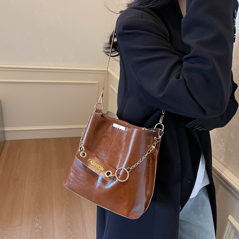Multi-layered texture bucket bag, retro bag for women, 2025 new style, trendy, versatile and simple single-shoulder crossbody bag Specification drawing