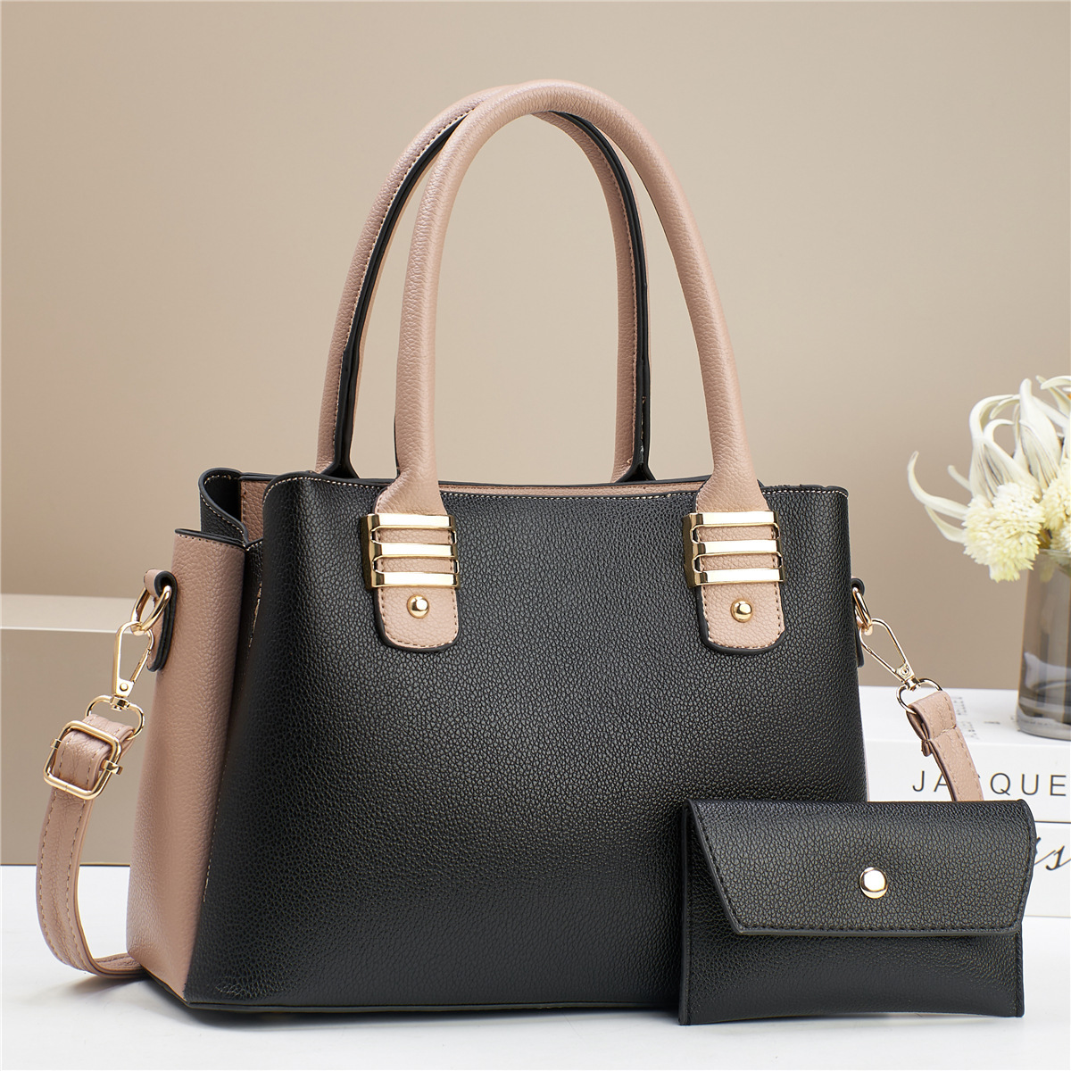 A new best-selling women's fashion single-shoulder crossbody bag for winter, a versatile hand-carry bag for 2024, a popular large bag manufacturer for foreign trade details Picture